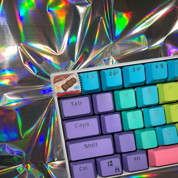 “Kinder Bueno” Custom Keycap - Picture 3 of 7